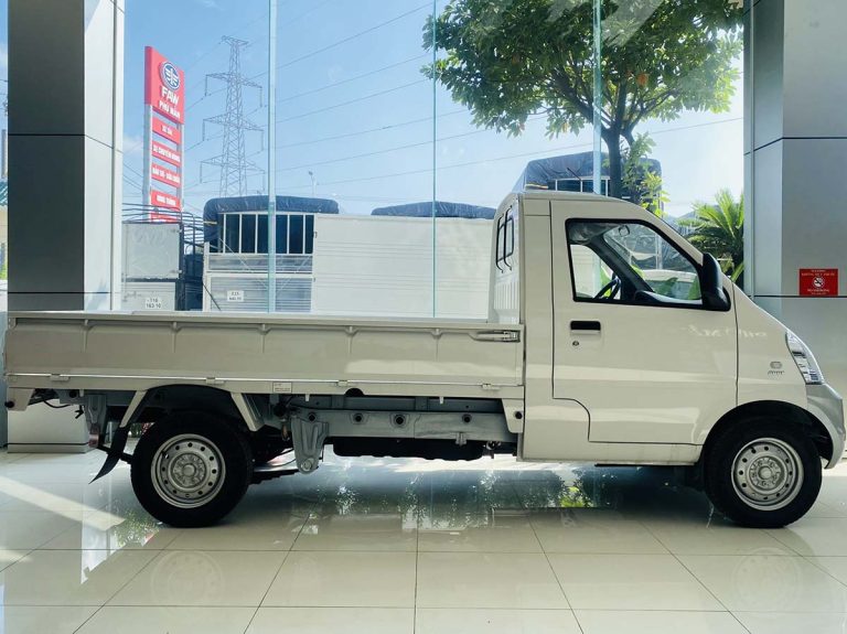 Dịch Vụ Thuê Xe Tải Thùng Lửng TPHCM – Chuyên Chở Thép, Cây Xanh, Vật Liệu Xây Dựng