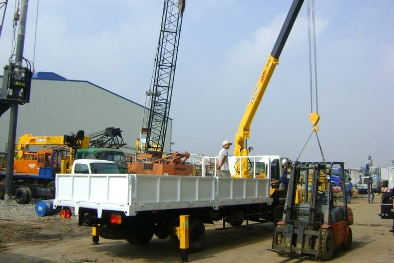 Dịch vụ cho thuê xe cẩu chuyên nghiệp, giá rẻ tại Thiên Phú