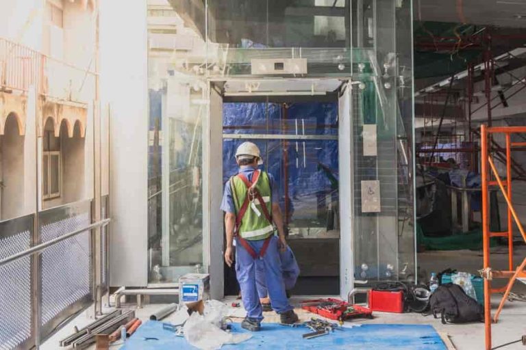 Nhận Sửa chữa Thang Máy 24/7 – Hỗ Trợ Toàn TP.HCM & Các Tỉnh Lân Cận