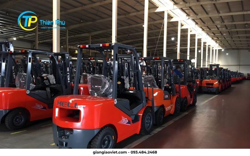 Thu mua xe nâng cũ | mua xe nâng cũ & mua thanh lý xe nâng giá cao, uy tín tại TP.HCM & toàn quốc 2 Định giá xe nâng cũ trước khi thu mua – Thiên Phú TP.HCM